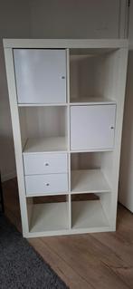 Ikea kast. Ik heb er ook 2 gratis manden bij indien gewenst, Ophalen, Gebruikt, Minder dan 150 cm, Minder dan 100 cm
