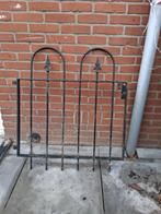 Gietijzeren groene hekken, deur en staanders, Tuin en Terras, Tuinhekken en Hekwerk, Ophalen, Gebruikt, IJzer, Sierhekwerk