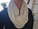 Lekker warme colsjaal - Off-white - In nieuwstaat, Ophalen of Verzenden, Zo goed als nieuw, Maat 46/48 (XL) of groter, Sjaal