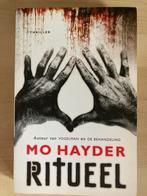 Ritueel - Mo Hayder (Thriller), Ophalen of Verzenden, Zo goed als nieuw, Nederland