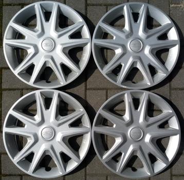 # Nette Set Ford Wieldoppen 15 inch Origineel # Netjes # beschikbaar voor biedingen