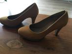 Pumps, Kleding | Dames, Schoenen, Pumps, Geel, Ophalen of Verzenden, Zo goed als nieuw