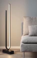 IKEA LED Vloerlamp met Afstandsbediening – Zwart, Ophalen of Verzenden, Zo goed als nieuw