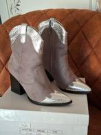 Lage Westernlaarzen, Lage of Enkellaarzen, Ophalen of Verzenden, Zo goed als nieuw, Grijs