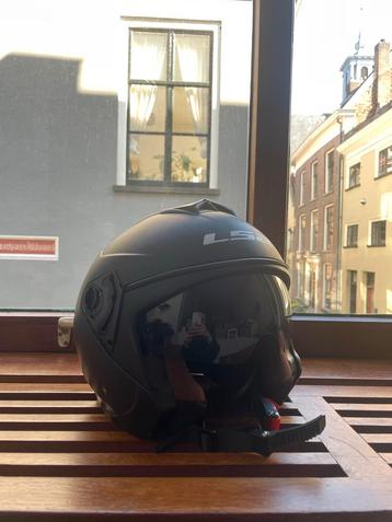Scooter helm XS - Zo goed als nieuw beschikbaar voor biedingen