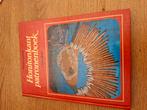 Kantklossen. Elsie Luxton. Honitonkant patronenboek, Ophalen of Verzenden, Zo goed als nieuw