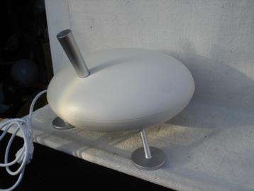 Stadler Form Fred is een UFO design stoombevochtiger. beschikbaar voor biedingen