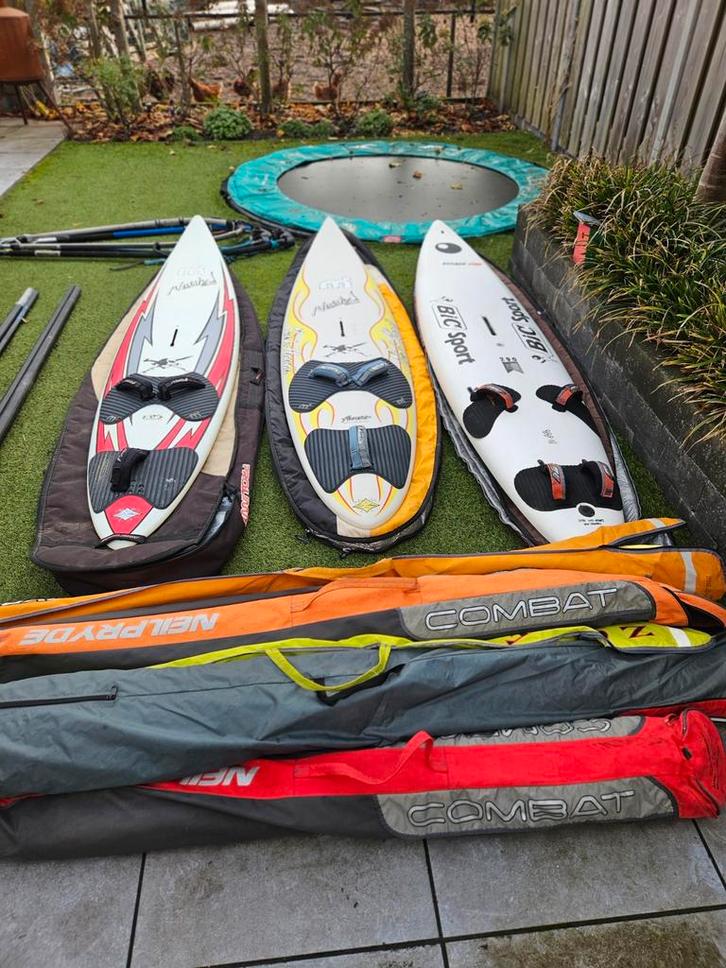 Windsurf set - 3 planken, 5 zeilen,  3 masten, 3 gieken, Watersport en Boten, Windsurfen, Gebruikt, Complete set, 250 tot 300 cm