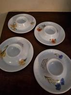4 eieren dopjes schaaltjes - porselein / Libelle, Huis en Inrichting, Keuken | Servies, Ophalen of Verzenden, Overige stijlen