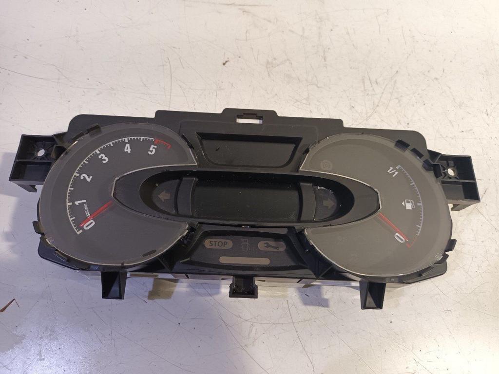 Cockpit Opel Vivaro, Auto-onderdelen, Dashboard en Schakelaars, Opel, Gebruikt, Herkomst onderdeel bekend, 12 maanden garantie