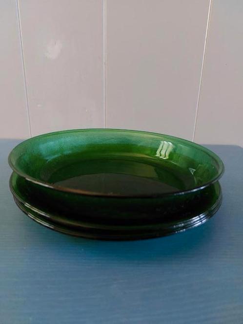 Vintage Arcoroc Sierra Groen Borden Zgan, Huis en Inrichting, Keuken | Servies, Zo goed als nieuw, Bord(en), Overige stijlen, Ophalen of Verzenden