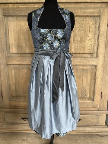 Dirndl outlet - maat 44 beschikbaar voor biedingen