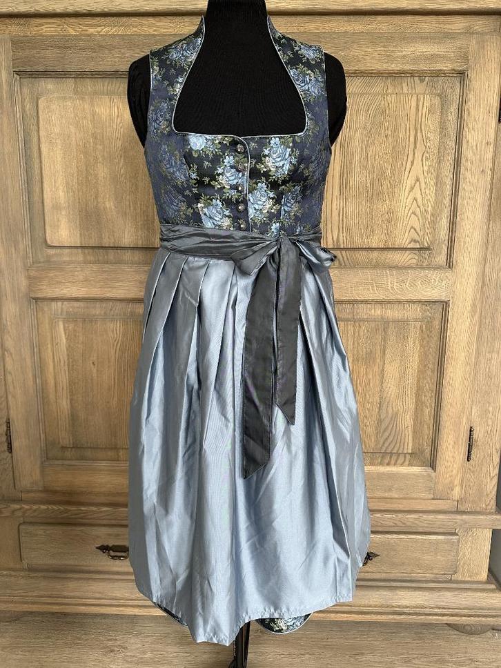 Dirndl outlet - maat 44, Kleding | Dames, Gelegenheidskleding, Nieuw, Overige typen, Maat 42/44 (L), Blauw, Ophalen of Verzenden