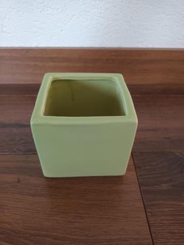 Groene vierkante bloempot bloem pot groen vierkant potje beschikbaar voor biedingen