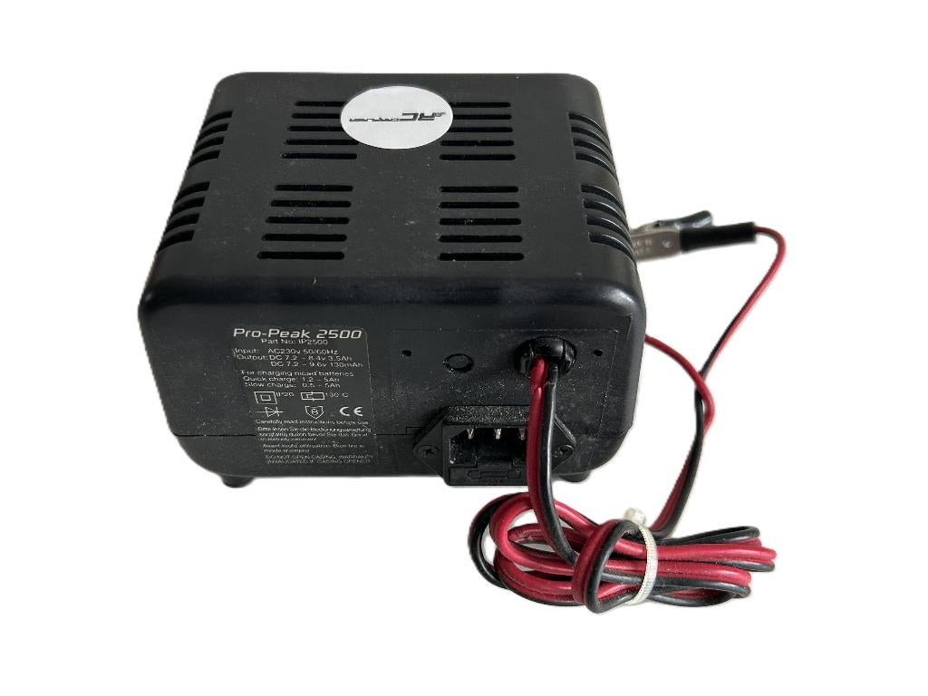 Protech Pro-peak lader 12v rc modelbouw, Hobby en Vrije tijd, Modelbouw | Radiografisch | Auto's, Ophalen of Verzenden, Gebruikt