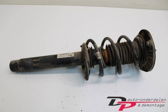 Schokdemperpoot rechts-voor van een BMW 1-Serie, Auto-onderdelen, Ophanging en Onderstel, BMW, Gebruikt, 3 maanden garantie, Ophalen of Verzenden