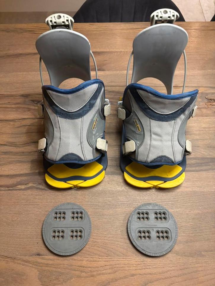 Flow Snowboard Bindingen maat L ( 40 - 45 ), Sport en Fitness, Snowboarden, Zo goed als nieuw, Bindingen, Ophalen of Verzenden