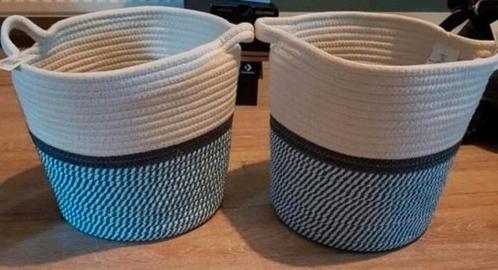 Nieuw! Mand Renate blauw met wit & grijs, groter formaat, Huis en Inrichting, Woonaccessoires | Schalen en Manden, Nieuw, Rond