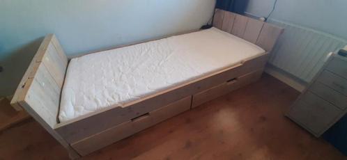 steigerhouten eenpersoons bed, Kinderen en Baby's, Kinderkamer | Bedden, Gebruikt, 180 cm of meer, 85 tot 100 cm, Lattenbodem