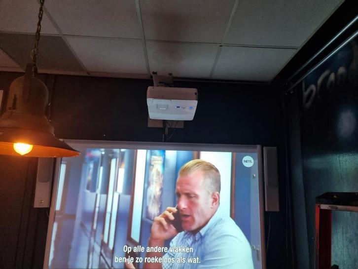 NEC BEAMER TYPE UM280W ZIE BESCHRIJVING, Audio, Tv en Foto, Beamers, Zo goed als nieuw, Ophalen