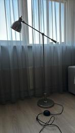 Zilveren vloerlamp, Huis en Inrichting, Lampen | Vloerlampen, Ophalen, Zo goed als nieuw, 150 tot 200 cm