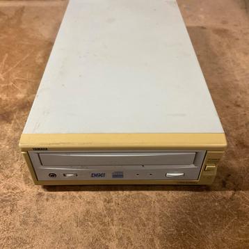 Yamaha CRW4260ix Externe CD-Drive beschikbaar voor biedingen