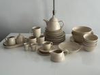 Beige crèmekleurig servies 118 delig, Ophalen, Porselein, Overige stijlen