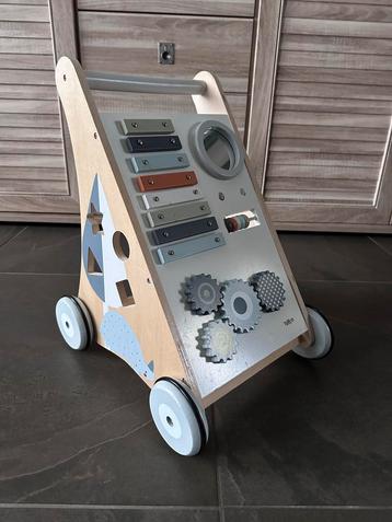 Tryco houten loopwagen beschikbaar voor biedingen