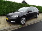 Skoda OCTAVIA 1.0 TSI GRT AMB BNS-Navi-Blth-Media-Cruise-Usb, Voorwielaandrijving, Gebruikt, Met garantie (alle), Zwart