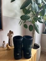 UGG zwart maat 33,5, Kinderen en Baby's, Kinderkleding | Schoenen en Sokken, Ophalen of Verzenden, Zo goed als nieuw, Jongen of Meisje