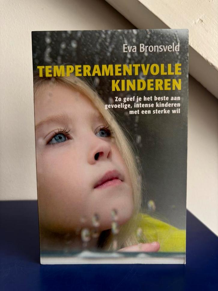 TEMPERAMENTVOLLE KINDEREN | Eva Bronsveld, Boeken, Zwangerschap en Opvoeding, Zo goed als nieuw, Ophalen of Verzenden
