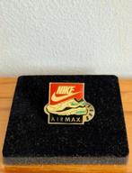 Nike Air Max Vintage Pin Sneakers Collector 90’s, Ophalen of Verzenden, Zo goed als nieuw, Merk, Speldje of Pin