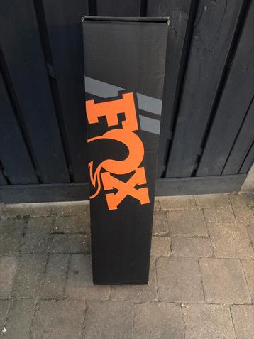 Fox factory black 38 , kashima 160mm 27,5" beschikbaar voor biedingen