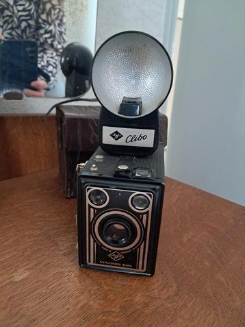 Analoge camera - Agfa Clibo Synchro Box-camera beschikbaar voor biedingen