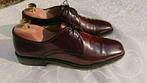 Salvatore Ferragamo bordeauxrode veterschoenen 8½, Kleding | Heren, Schoenen, Bruin, Ophalen of Verzenden, Zo goed als nieuw, Loafers