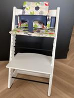 Stokke Tripp Trapp kinderstoel (2022) + babyset (trip trap), Kinderen en Baby's, Ophalen, Zo goed als nieuw, Meegroeistoel, Stoelverkleiner