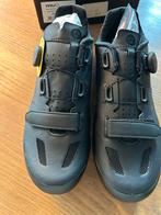 nieuwe fietsschoenen van agu maat 44, Heren, Geen, Schoenen, Nieuw