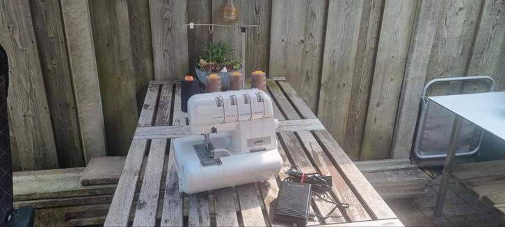 Lockmachine, Hobby en Vrije tijd, Naaimachines en Toebehoren, Zo goed als nieuw, Lockmachine, Ophalen