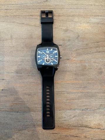 Diesel Horloge DZ 4188 – Zwart beschikbaar voor biedingen