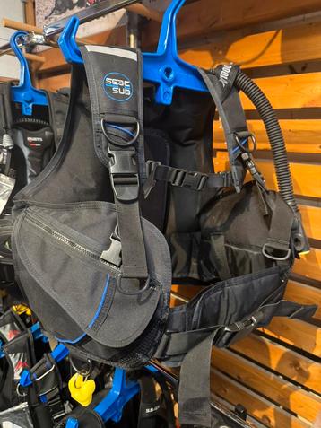 Trimvest seac sub maat XL beschikbaar voor biedingen