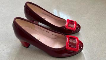 Rode leren lakschoenen van Betsy Palmer maat 36,5 beschikbaar voor biedingen