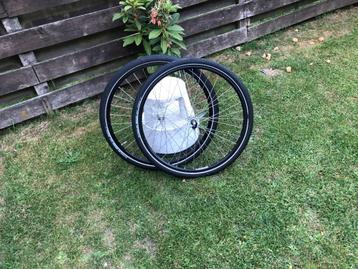 te koop:Set Wielen 28 inch  terugtraprem beschikbaar voor biedingen