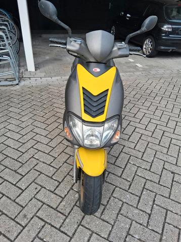 Kymco Super 9 scooter beschikbaar voor biedingen