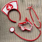 Set Verpleegster tiara, stethocsoop en kouseband met spuitje, Ophalen of Verzenden, Zo goed als nieuw, Carnaval, Accessoires