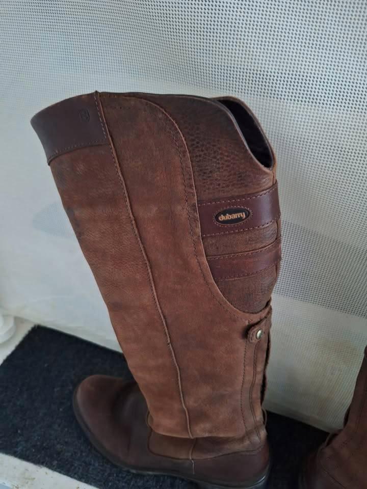 Dubarry laarzen mt 38 walnut, Kleding | Dames, Schoenen, Zo goed als nieuw, Hoge laarzen, Bruin, Ophalen of Verzenden