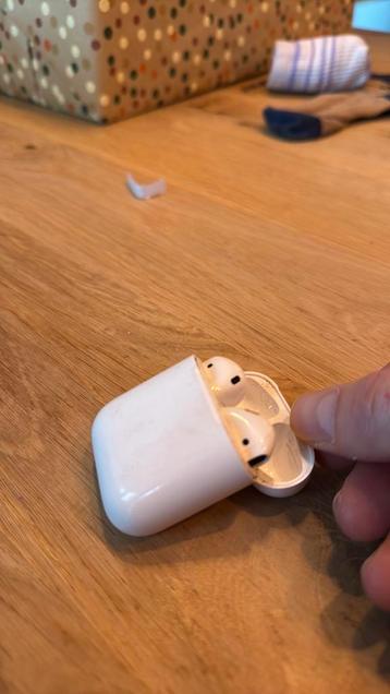 Apple Airpods defect beschikbaar voor biedingen