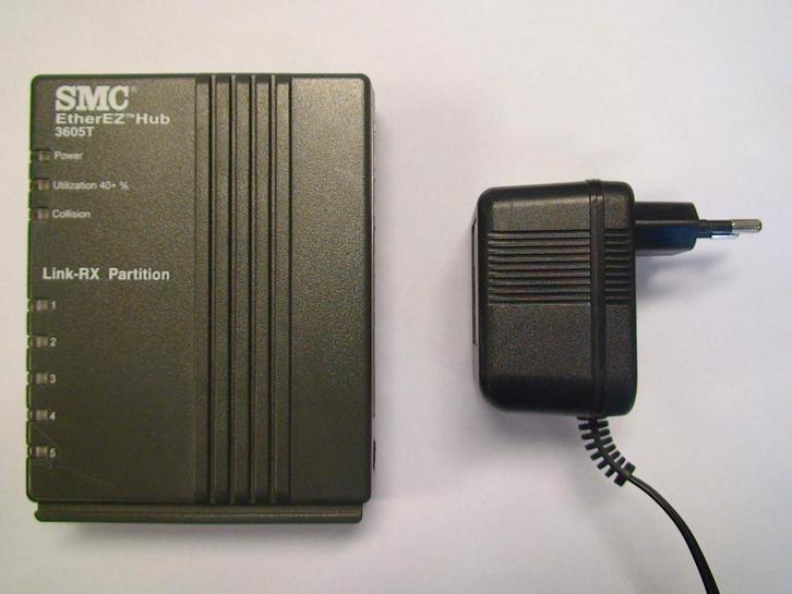 Te koop smc ether ez hub 3605t link-rx, Computers en Software, Netwerk switches, Zo goed als nieuw, Ophalen of Verzenden
