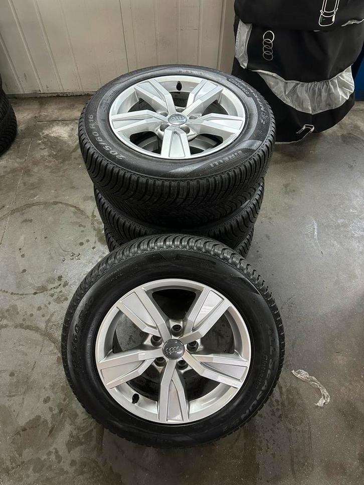 Audi All-Seasonset 16 inch Pirelli 205/60R16 | VW Seat Skoda, Auto-onderdelen, Banden en Velgen, Banden en Velgen, Winterbanden