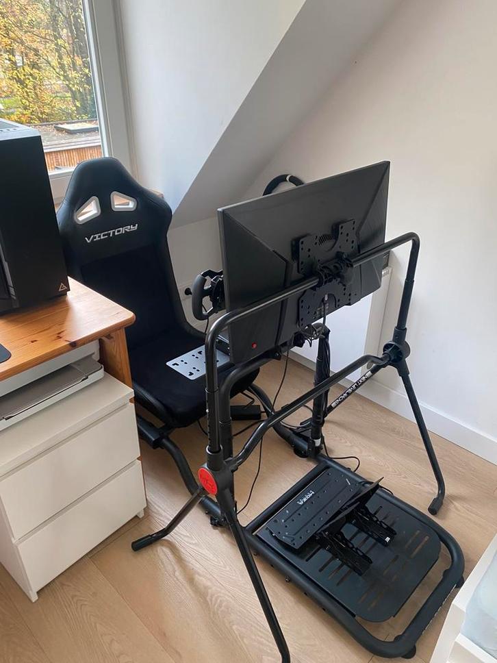 Simracing setup + monitor stand en moniter, Spelcomputers en Games, Spelcomputers | Overige, Zo goed als nieuw, Ophalen