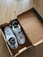 Nieuwe New Balance 530 - Maat 39.5, Kleding | Dames, Schoenen, Ophalen of Verzenden, Nieuw, Wit, Sneakers of Gympen